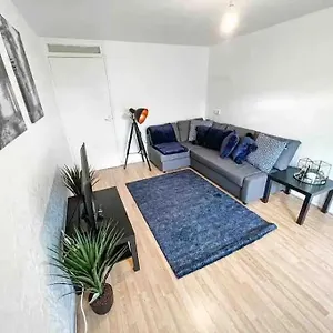 https://spacious-two-bedroom-london.brighton-hotels-england.com